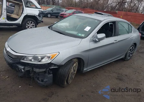 2017 Honda Accord Ex z USA, uszkodzony, nr VIN 1HGCR2F76HA105717